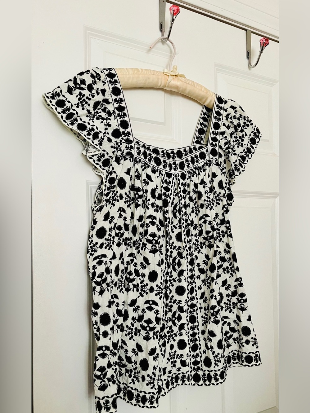 Max Studio Black & White Floral Square-Neck Top Blouse